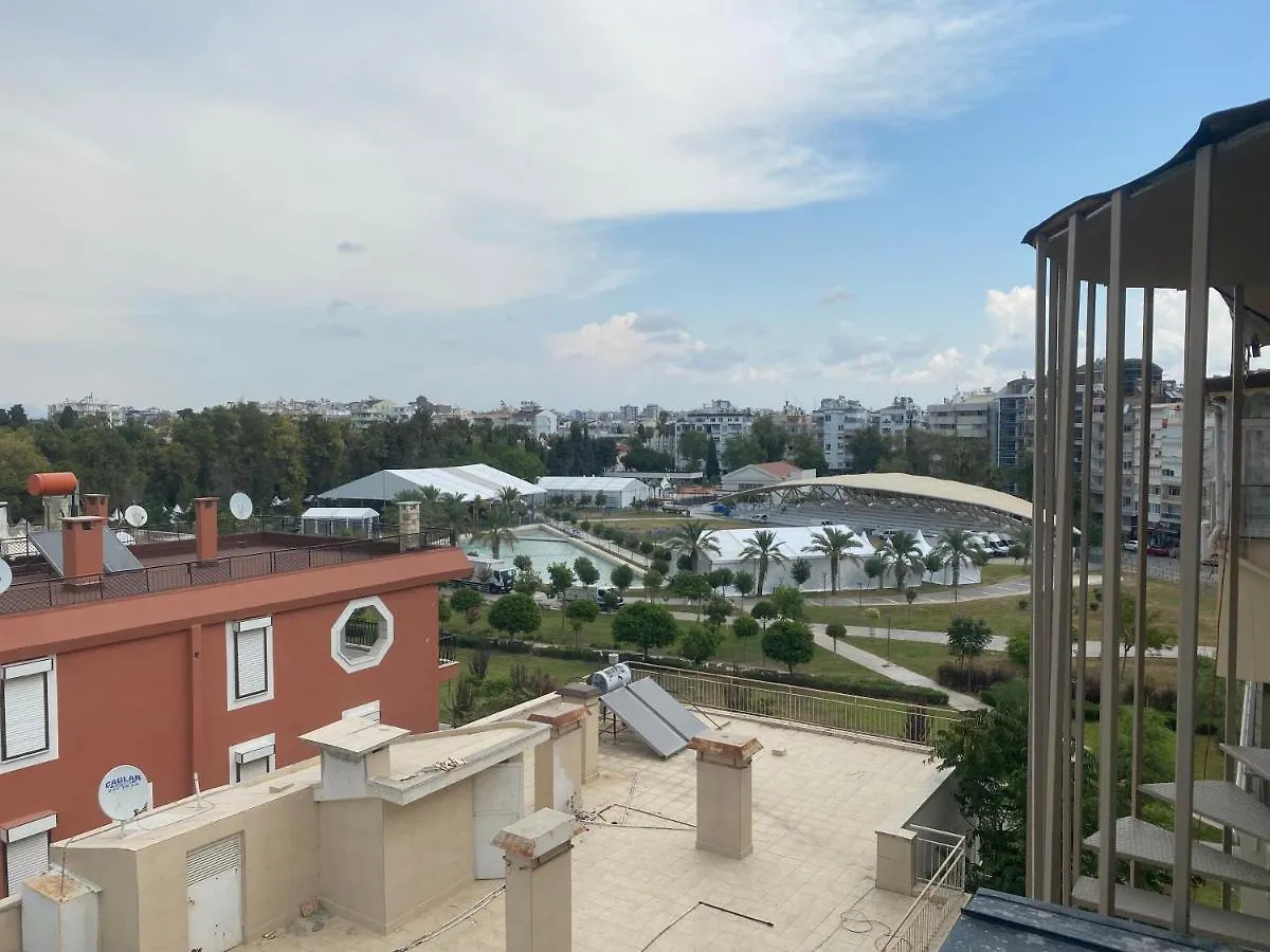 In The Middle Hotel Αττάλεια Τουρκία