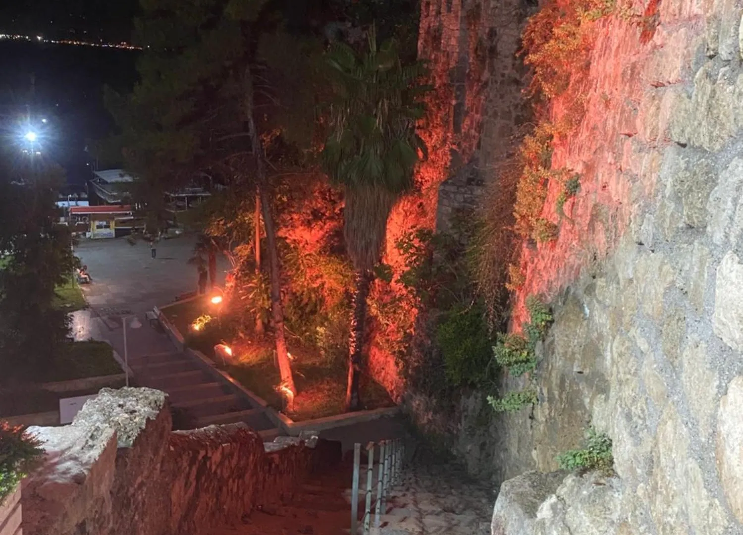 In The Middle Hotel Αττάλεια