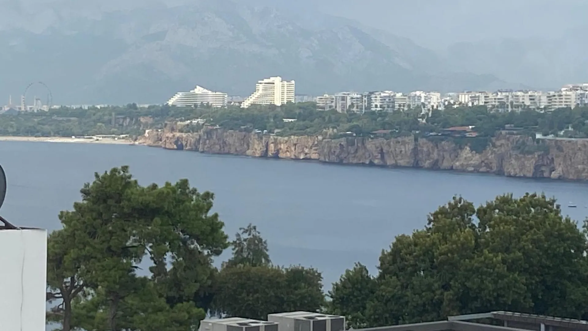In The Middle Hotel Antalya
