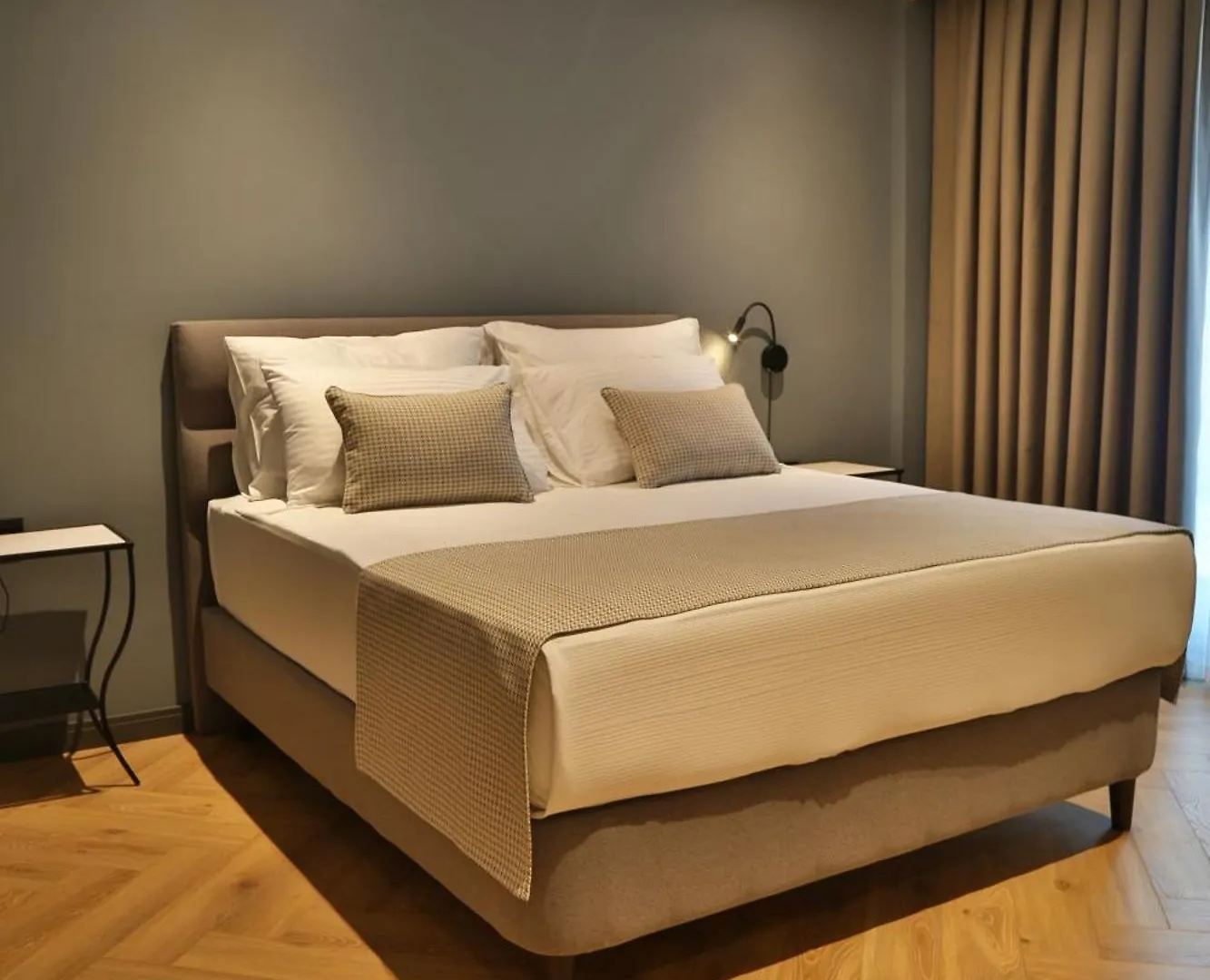 In The Middle Hotel Анталья Турция